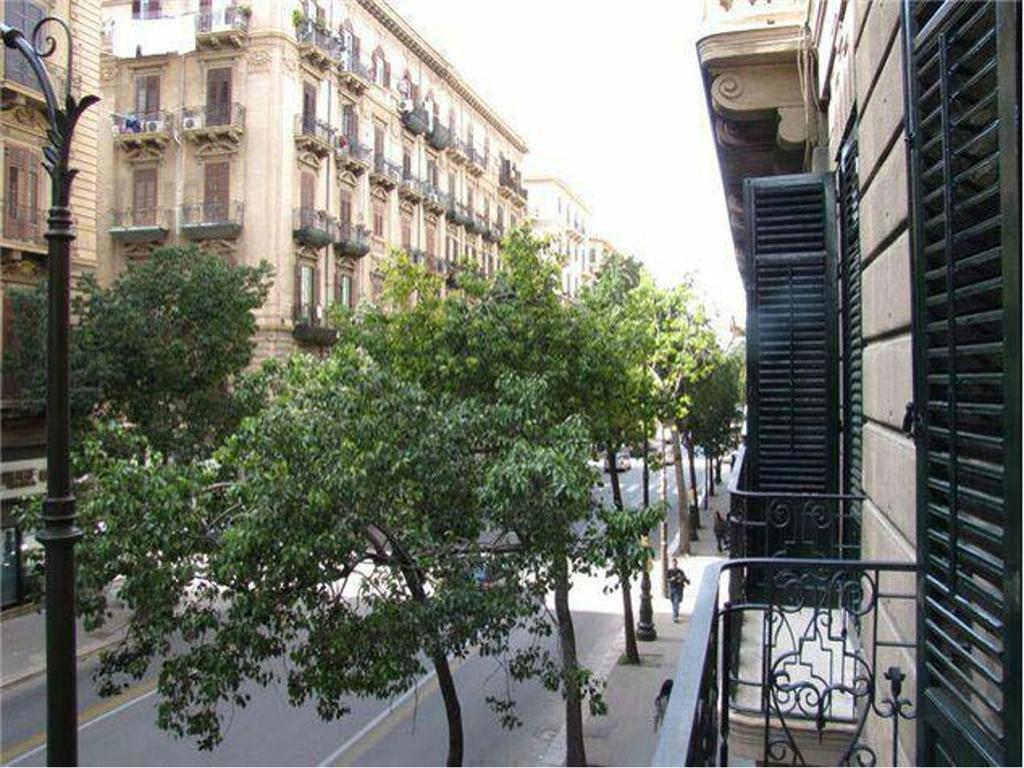 B&B Suitecentro ปาแลร์โม ภายนอก รูปภาพ